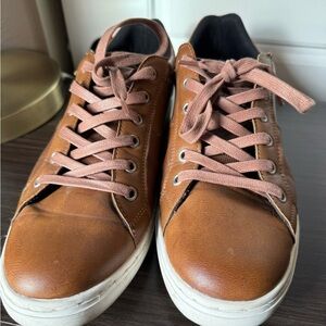 Men's Tan Leather Sneakers